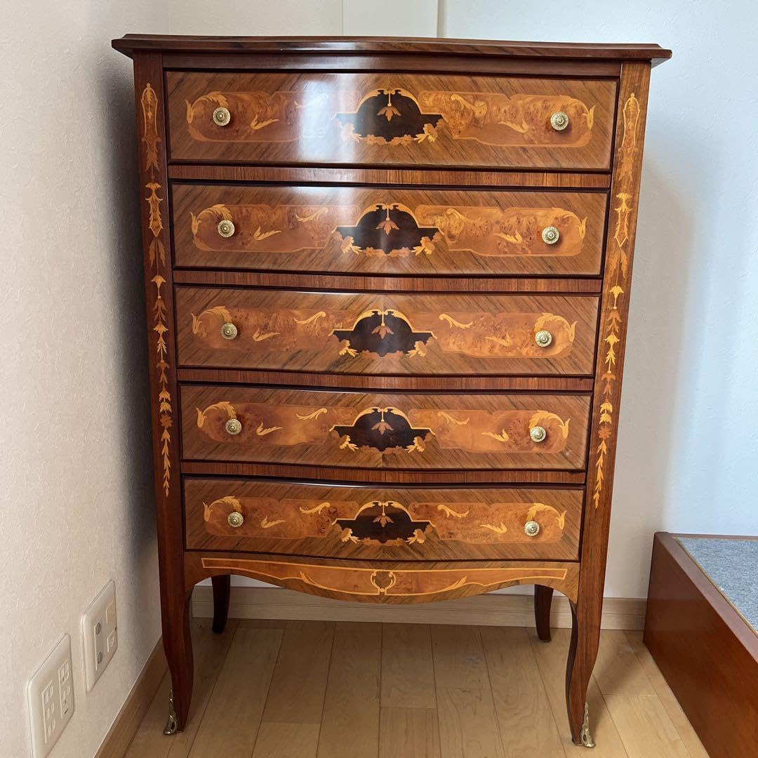 マルコーニアルテチェスト象嵌